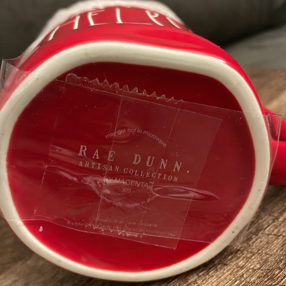 Rae Dunn - SANTAS HELPER - topper mug - Picture 5 of 5